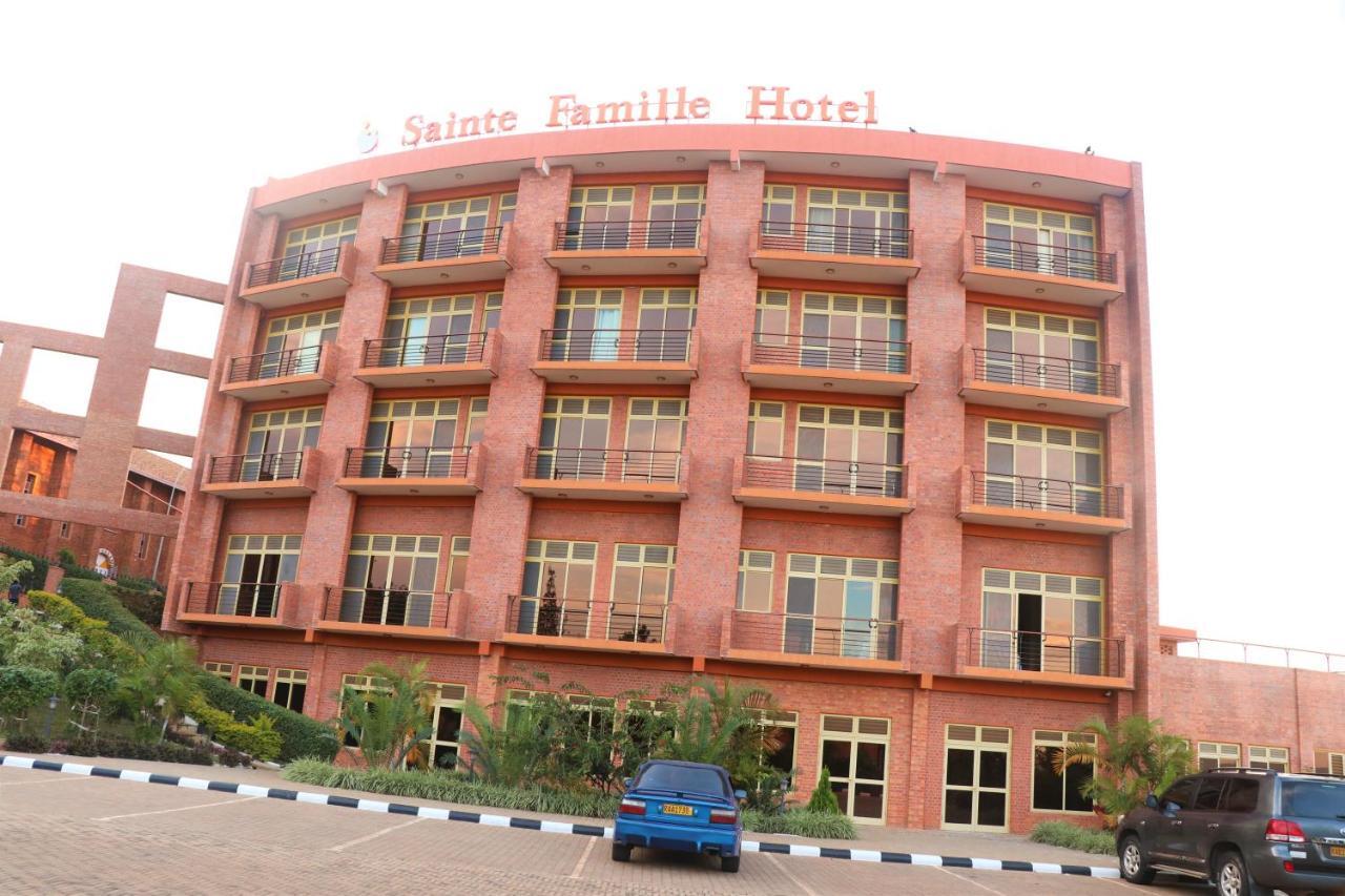 Sainte Famille Hotel キガリ エクステリア 写真
